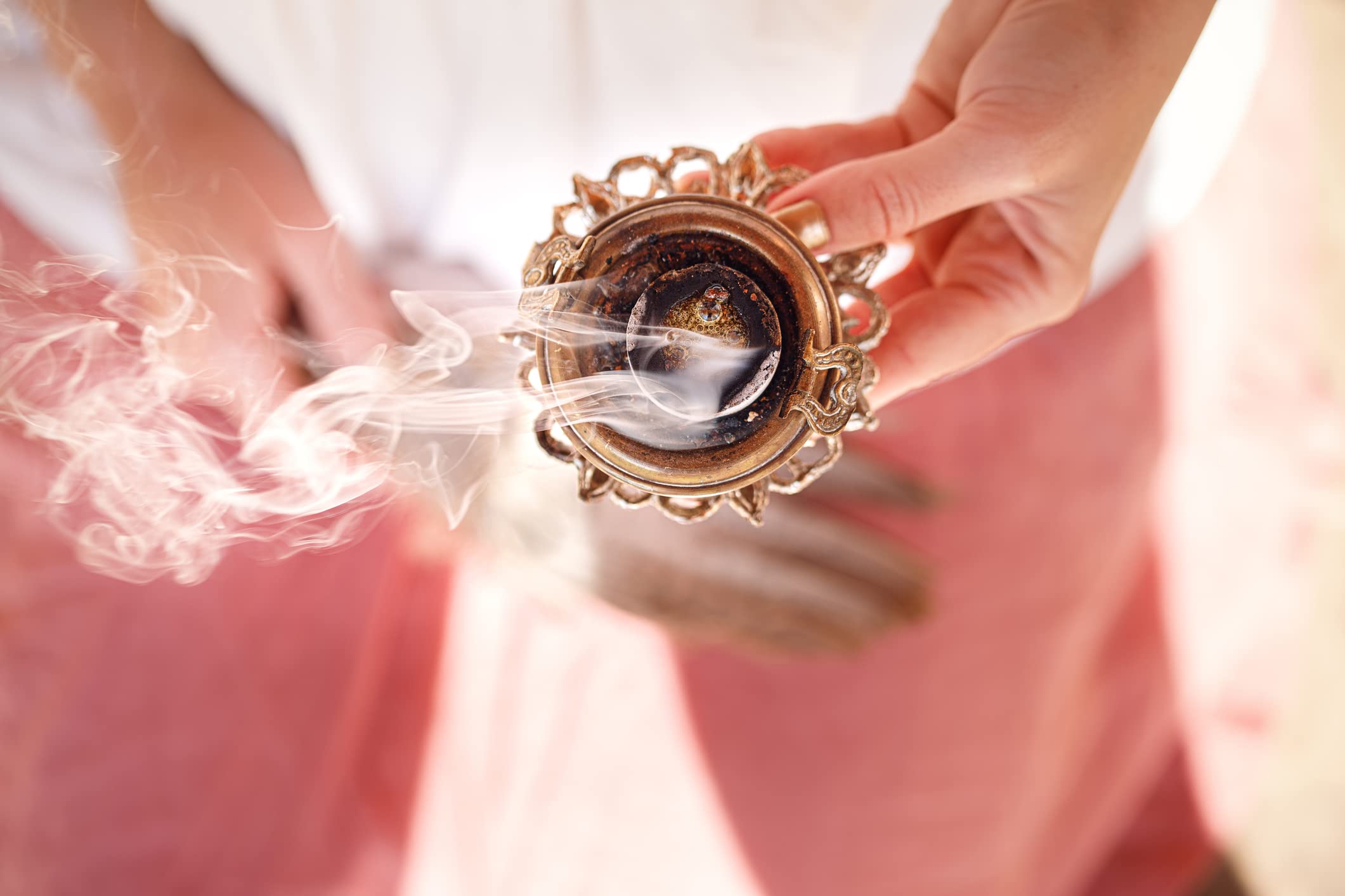 Perfumes for Women and Men: Luxurious Oud SWAP and Bakhoor Arabian Incense Duo – Transform Your Home with Rich Arabian Scents